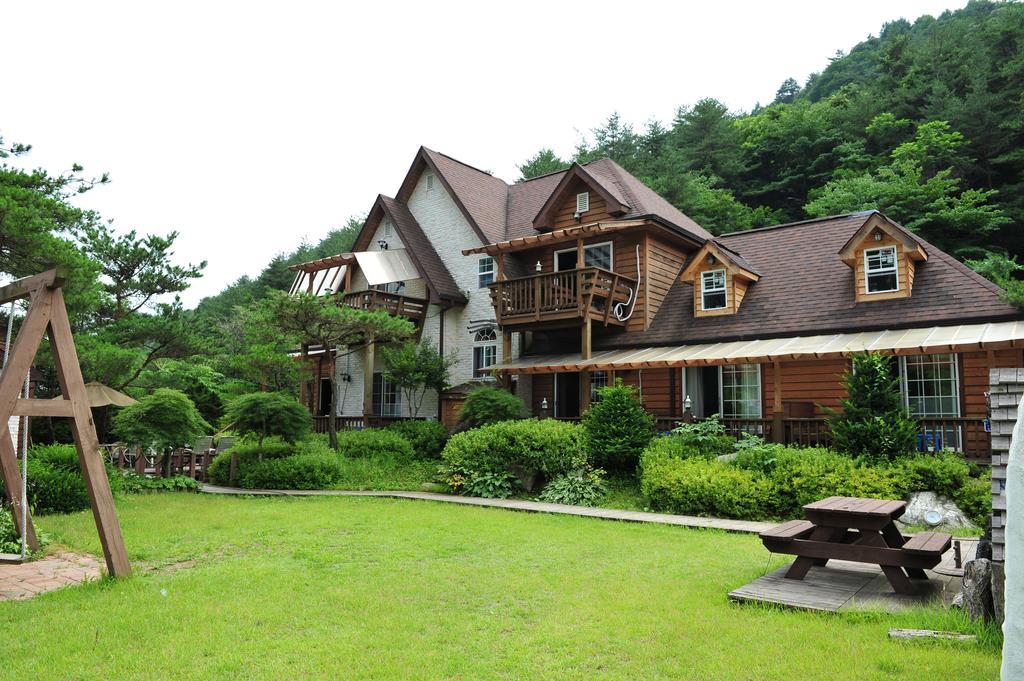Bench House Villa Pyeongchang Eksteriør billede