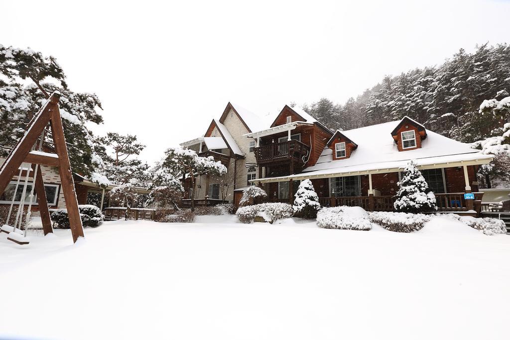 Bench House Villa Pyeongchang Eksteriør billede